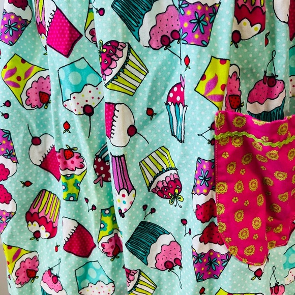 Matching Aprons Set Cupcake Print Ruffle Trim Mommy and Me Baking Kitchen - Picture 5 of 8